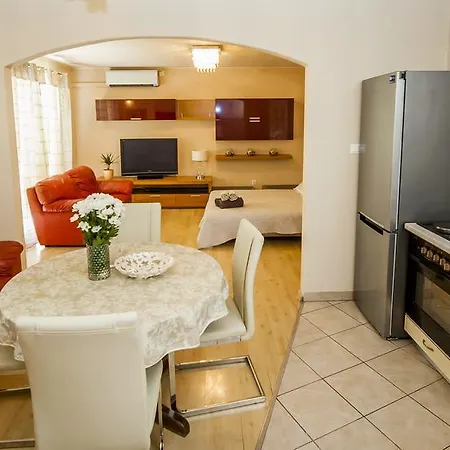 Sebenicum Appartement *