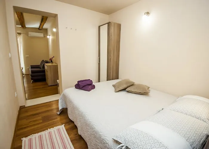 Sebenicum Lägenhet Šibenik